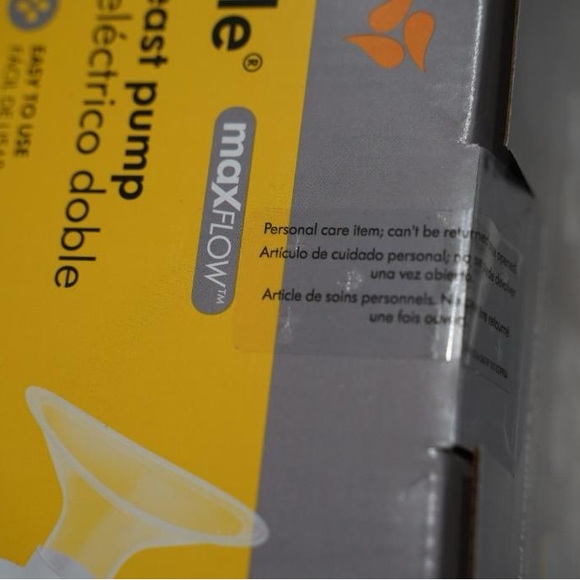 Brand new medela pump in style set never opened or used - Picture 3 of 4